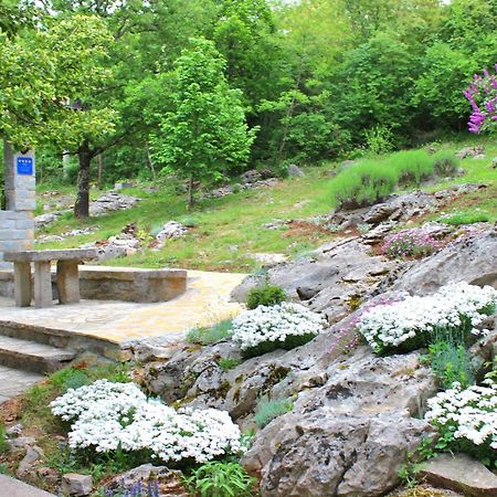 Holiday Home Deni Roč المظهر الخارجي الصورة