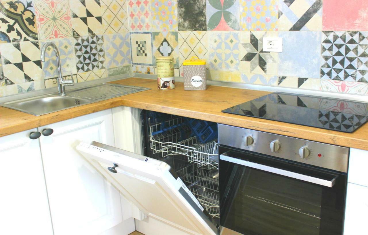 Holiday Home Deni Roč المظهر الخارجي الصورة