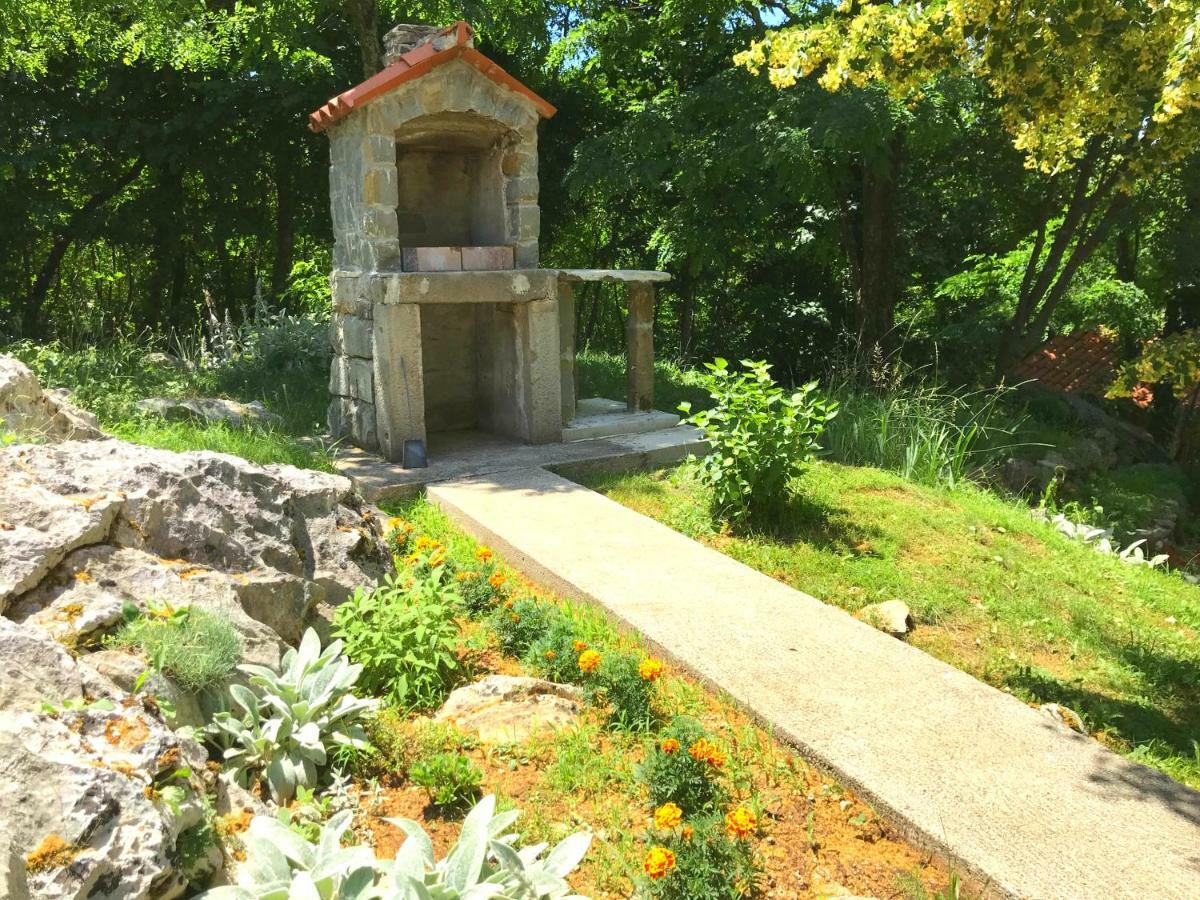 Holiday Home Deni Roč المظهر الخارجي الصورة
